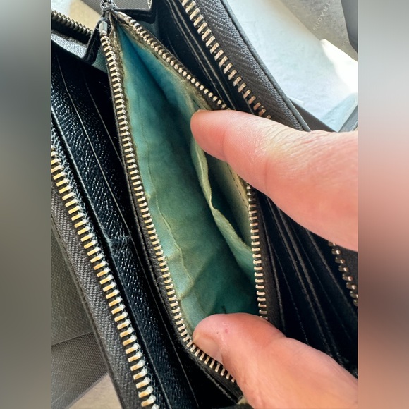 🔥Bulgari Wallet (unisex) - Picture 11 of 17